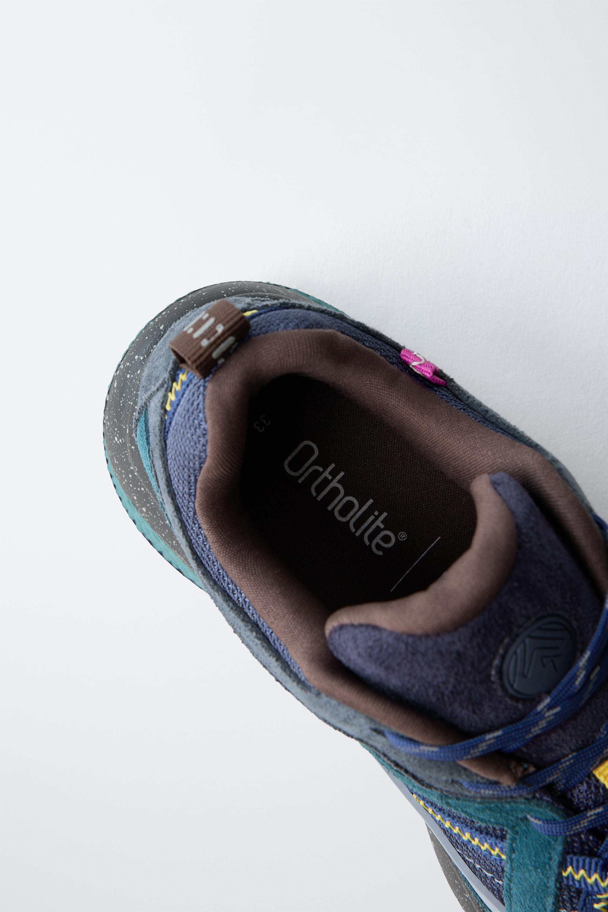 OUTDOOR SNEAKERS